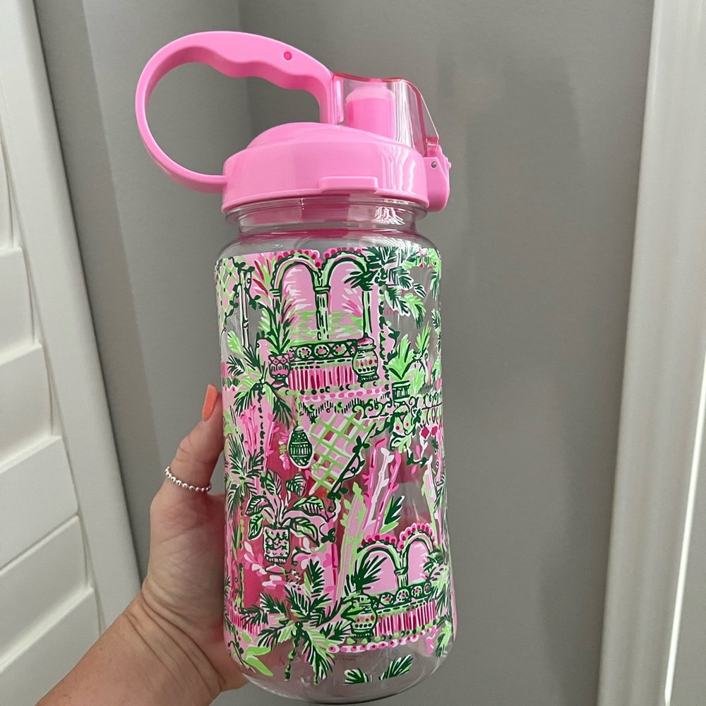 Lilly Water Jug